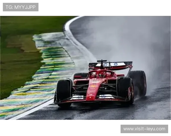 F1赛场风云再起豪门车队策略博弈引爆新赛季关注全球车迷热议升温