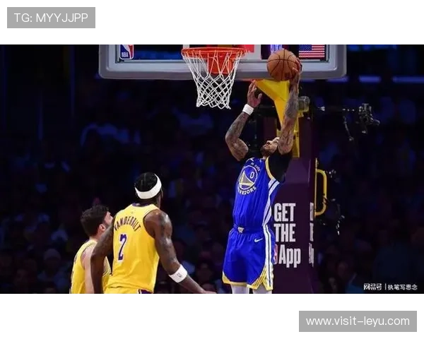 NBA新赛季焦点对决:詹姆斯携湖人挑战勇士,杜兰特领衔太阳队迎战凯尔特人 NBA新赛季焦点对决:詹姆斯携湖人挑战勇士,杜兰特领衔太阳队迎战凯尔特人