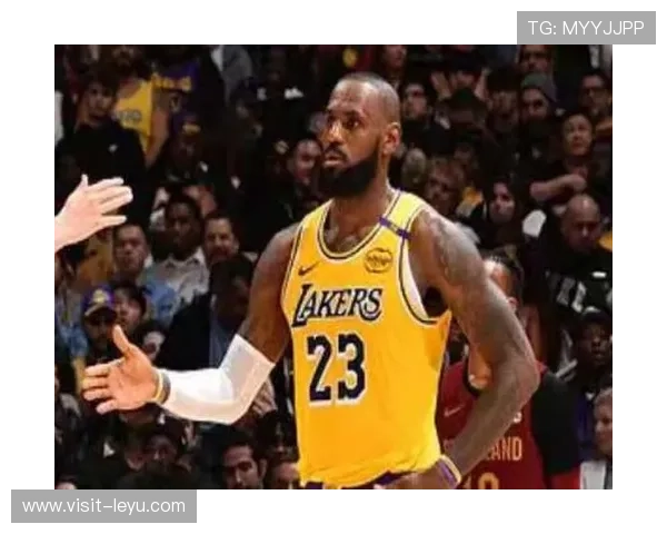 詹姆斯率领湖人逆转勇士西部排名再起波澜引发联盟热议五连胜狂潮